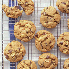 Flourless Peanut-Chocolate Cookies