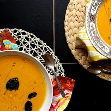 Vegan Creamy Curried Pumpkin Soup