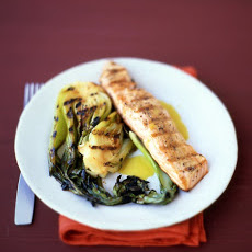 Grilled Salmon with Citrus Sauce