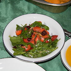 Spinach Salad With Strawberries and Pecans