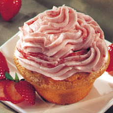 Fluffy Strawberry Cupcakes