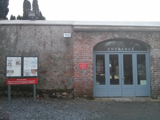 Kilruddery Gardens Entrance