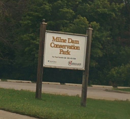 Milne Dam Conversational Park 