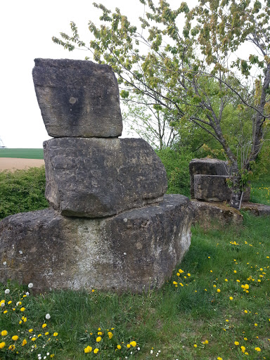 Little Stonehenge