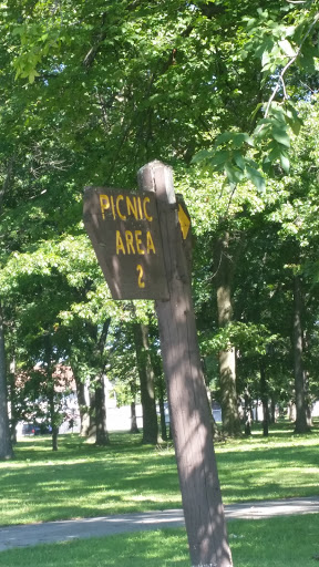 Pulaski Park Picnic Area 2