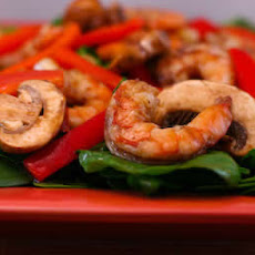 Asian Spinach Salad with Shrimp, Red Pepper, and Mushrooms