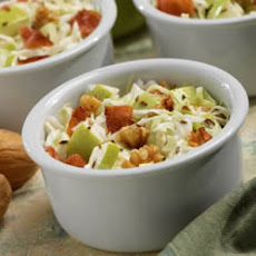 Marzetti® Apple Bacon Walnut Salad