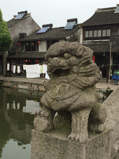 西塘古桥石狮子 Xi Tang Old Bridge Lion Statue
