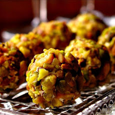 Pistachio-Goat Cheese Bites