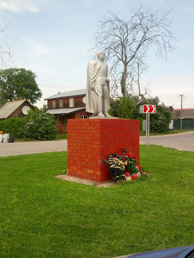 Памятник Чапаеву