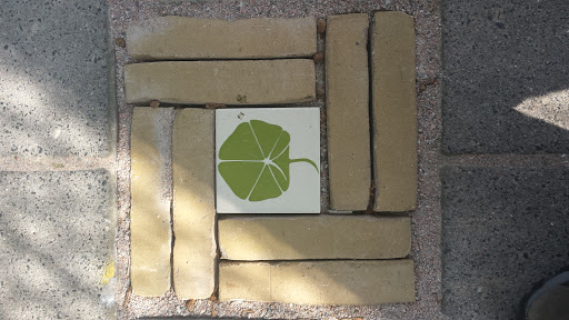 Leaf Tile