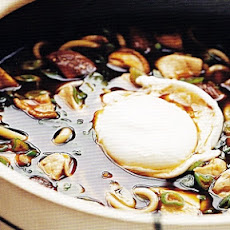 Pot-Cooked Udon in Miso Soup