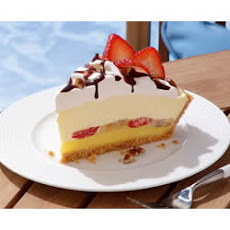 Cool Whip® Banana Split Pie