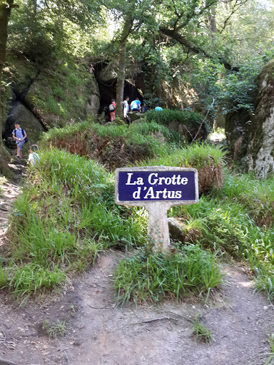 Grotte D'Artus