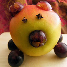 Apple Pig Pal-Sponsored by -- Tasty --!