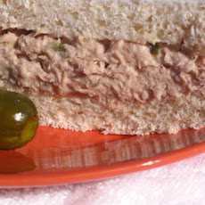 Tuna Sandwich: Simple and Delicious
