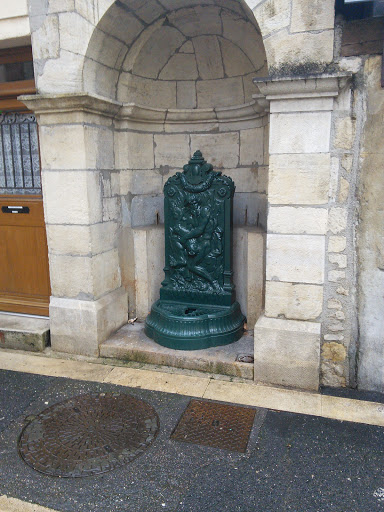 Fontaine Place Des Bains - Mende