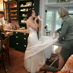 by Alan  Weiner - Wedding Getting Ready