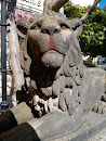 Löwenstatue
