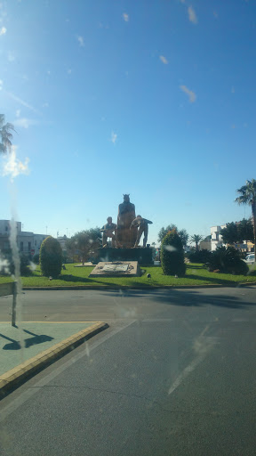 Estatua Glorieta La Puebla Del Río 