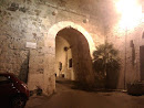 Porta Dei Leoni