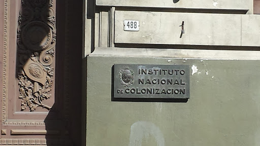 Instituto Nacional De Colonización 