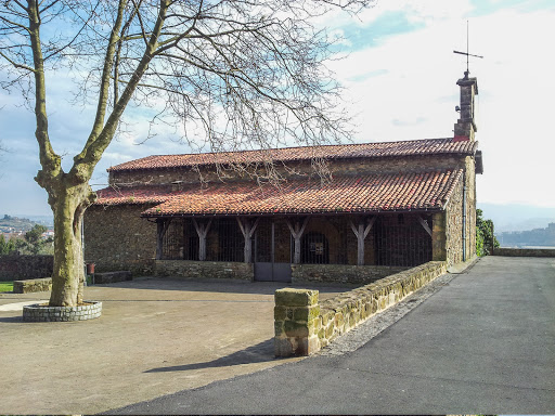 Ondizko Andra Marien  Baseliza (Ermita De Andra Mari De Ondiz / Andra Mari Chapel In Ondiz)