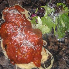 Mozzarella-Stuffed Pesto Turkey Meatballs
