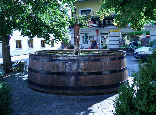 Dorfbrunnen aus Holz