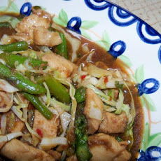 Chili Chicken Stir-fry With Asparagus and Bok Choy