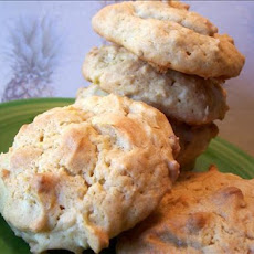 Soft and Chewy Pineapple Cookies