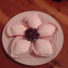 Makrout a Louz - Algerian Almond Cakes