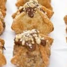 Fried Chocolate Stuffed Wontons