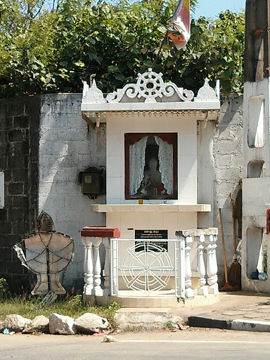 Buddha Statue - Captain Sumudu Rajapaksha Mawatha
