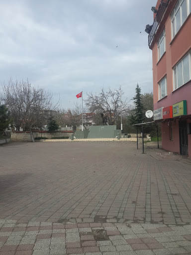 Kavakli Atatürk Anıtı 