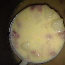 Cheesy Creamy Ham and Potato Soup