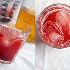 Iced Strawberry Green Tea