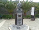Busto Juan De León Y Castillo