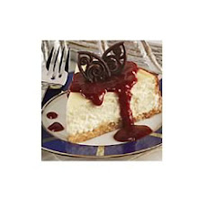 Passover Cheesecake With Strawberry Sauce
