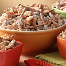 Kitchen Sink Snack Mix