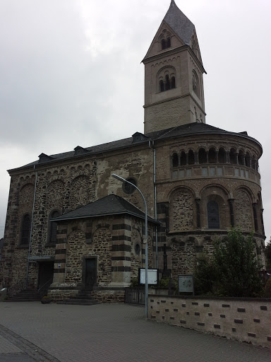 Kirche in Lonnig