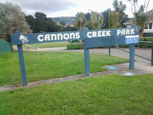 Canons Creek Park Entrance