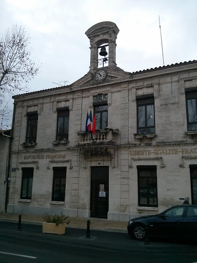 Milhaud, Hôtel De Ville