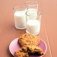 Jumbo Oatmeal-Raisin Cookies