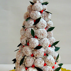 Doughnut-Hole Croquembouche