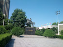 彭德怀同志铜像