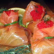 Smoked Salmon and Guacamole Bundles