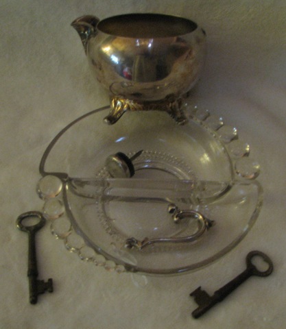 [YS - 0925 Bric a brac[2].jpg]