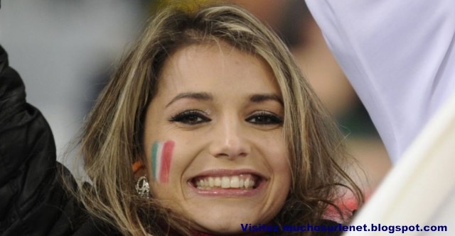 [Supportrice sexy mondial 2010-51.bmp [2].jpg]