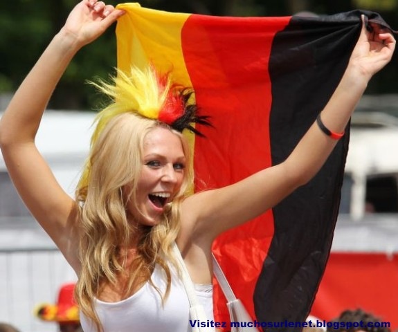 [Supportrice sexy mondial 2010-5.bmp [2].jpg]